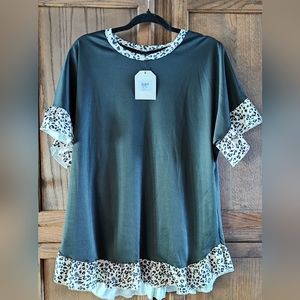 Leopard print 2x Women's Top
